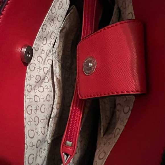 Guess purse - beautiful red - Picture 4 of 5